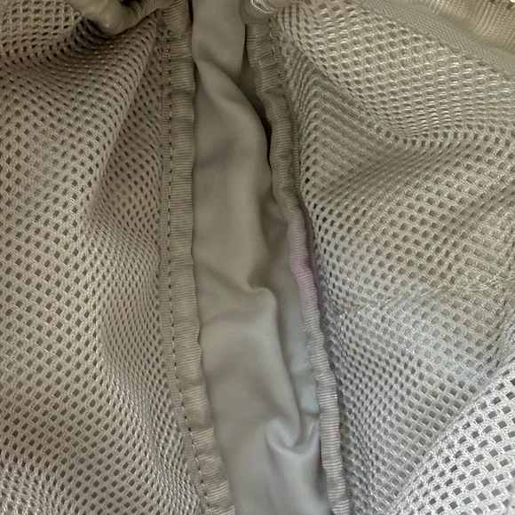 Lululemon White Belt Bag - Picture 6 of 7